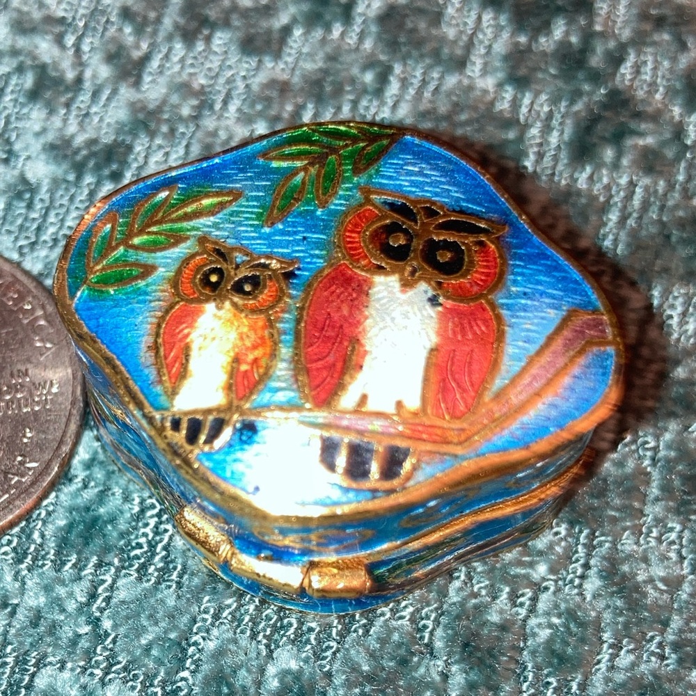 Vintage cloisonné enamel owl trinket/pill box